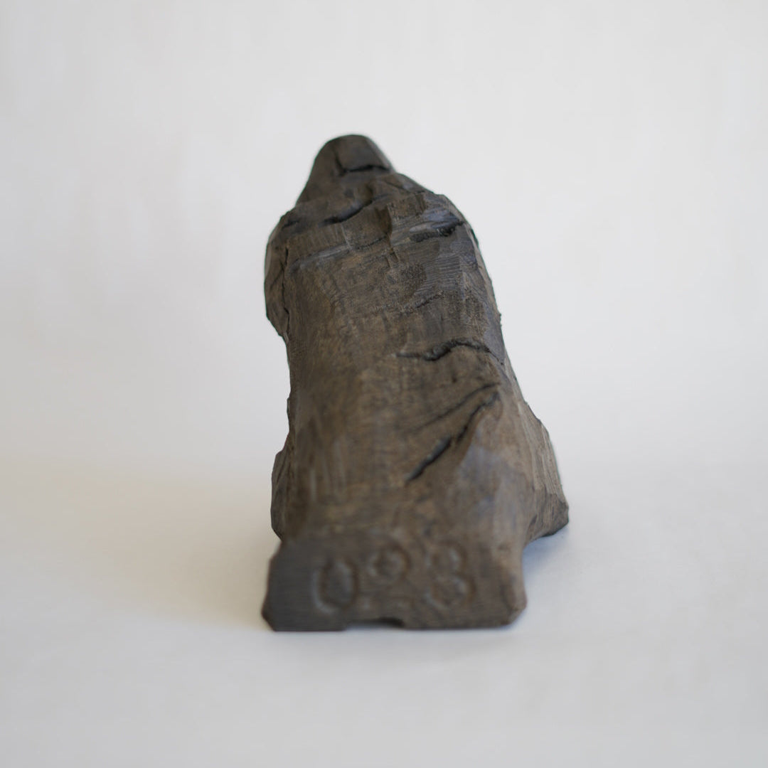 おじさんの木彫熊