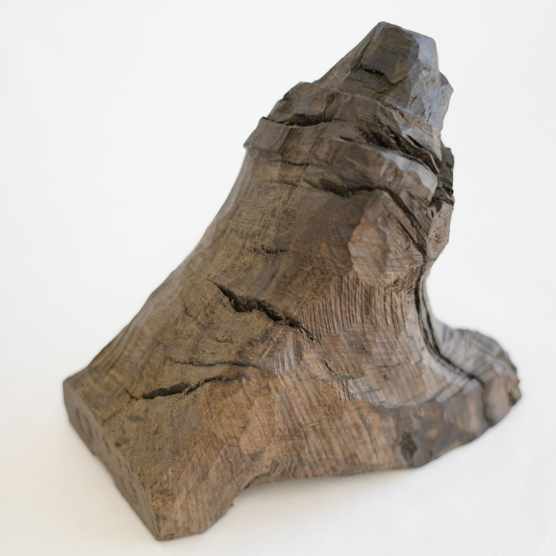 おじさんの木彫熊